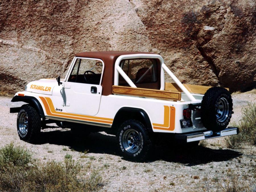  Jeep CJ-8 Scrambler 1981 года  (фото 3 из 5)